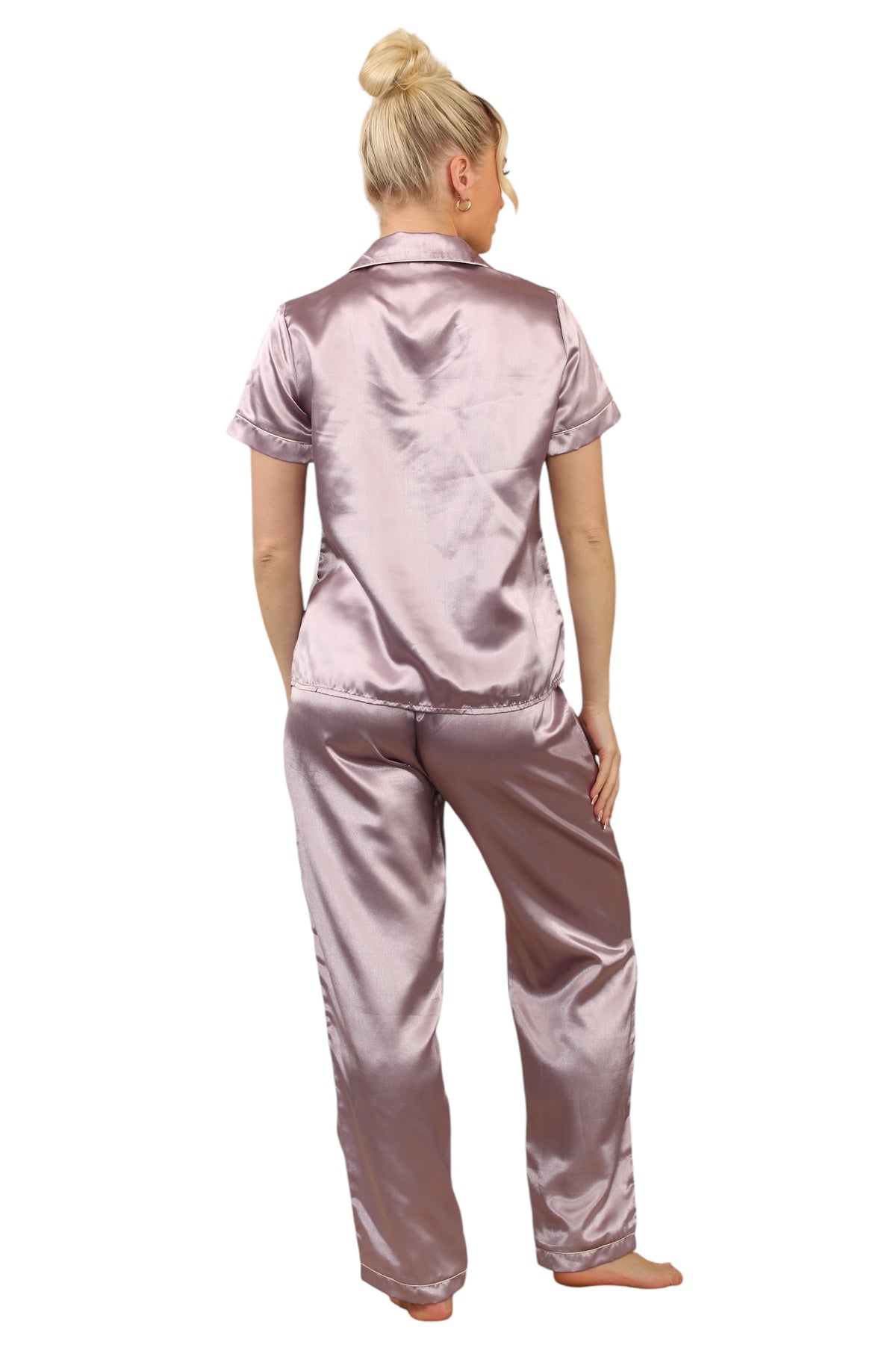 Silky Satin Pajama Set with Pockets – Ultimate Comfort and Style