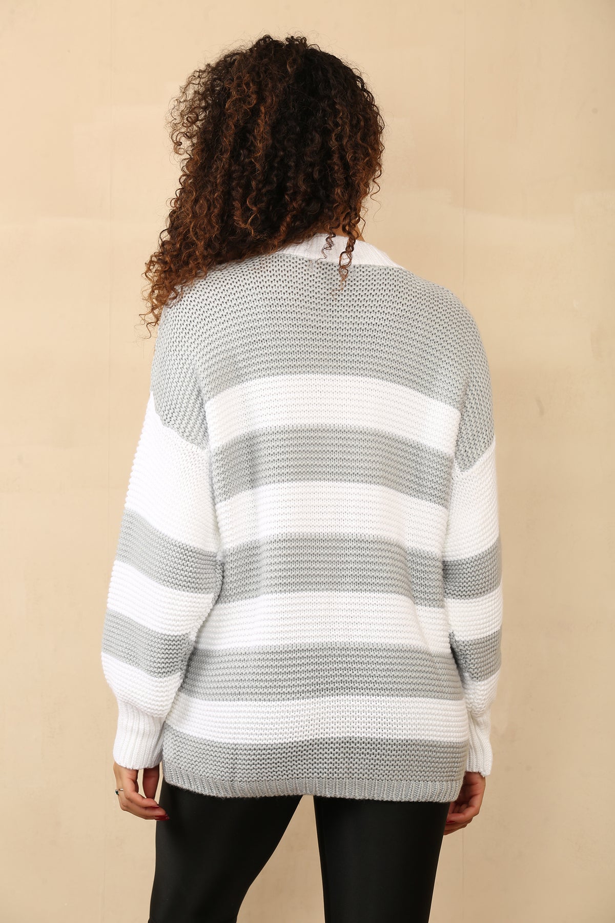 Women's Crew Round Neck Striped Oversized Sweater - Baggy Knitted Jumpers with Long Sleeves