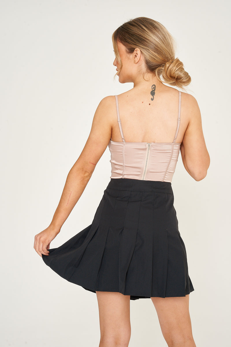 Black-Pleated-Mini-Skirt